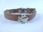 Collar con Aplicación Metálica Huella para Perro de Piel, 1cm de ancho