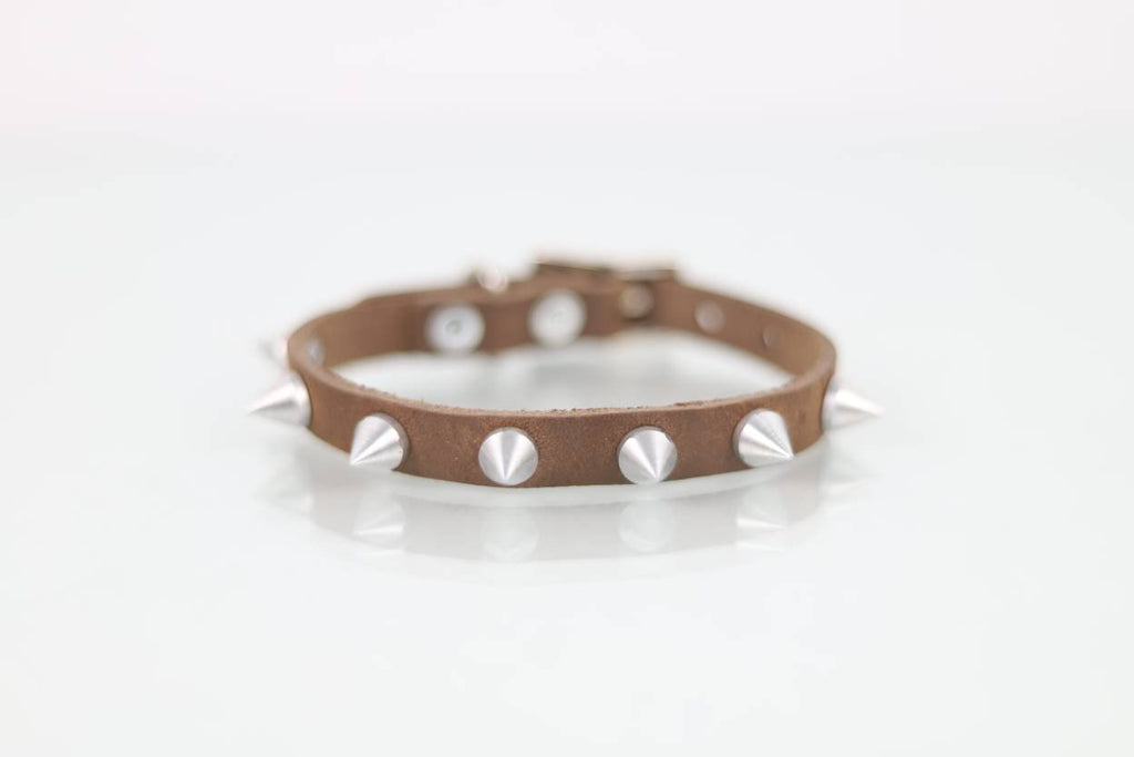 Collar con Picos para Perro de Piel, 1cm de ancho