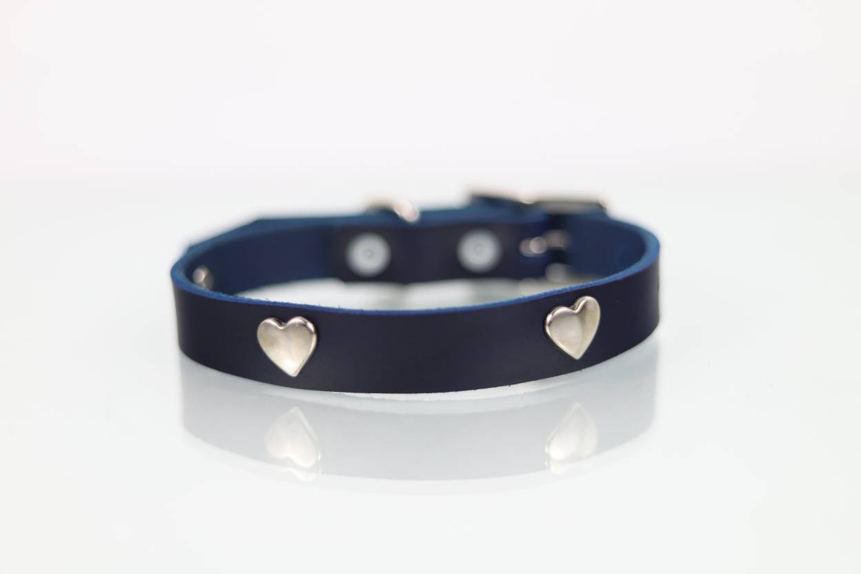 Collar con Aplicación Metálica Corazón para Perro de Piel, 2cm de ancho