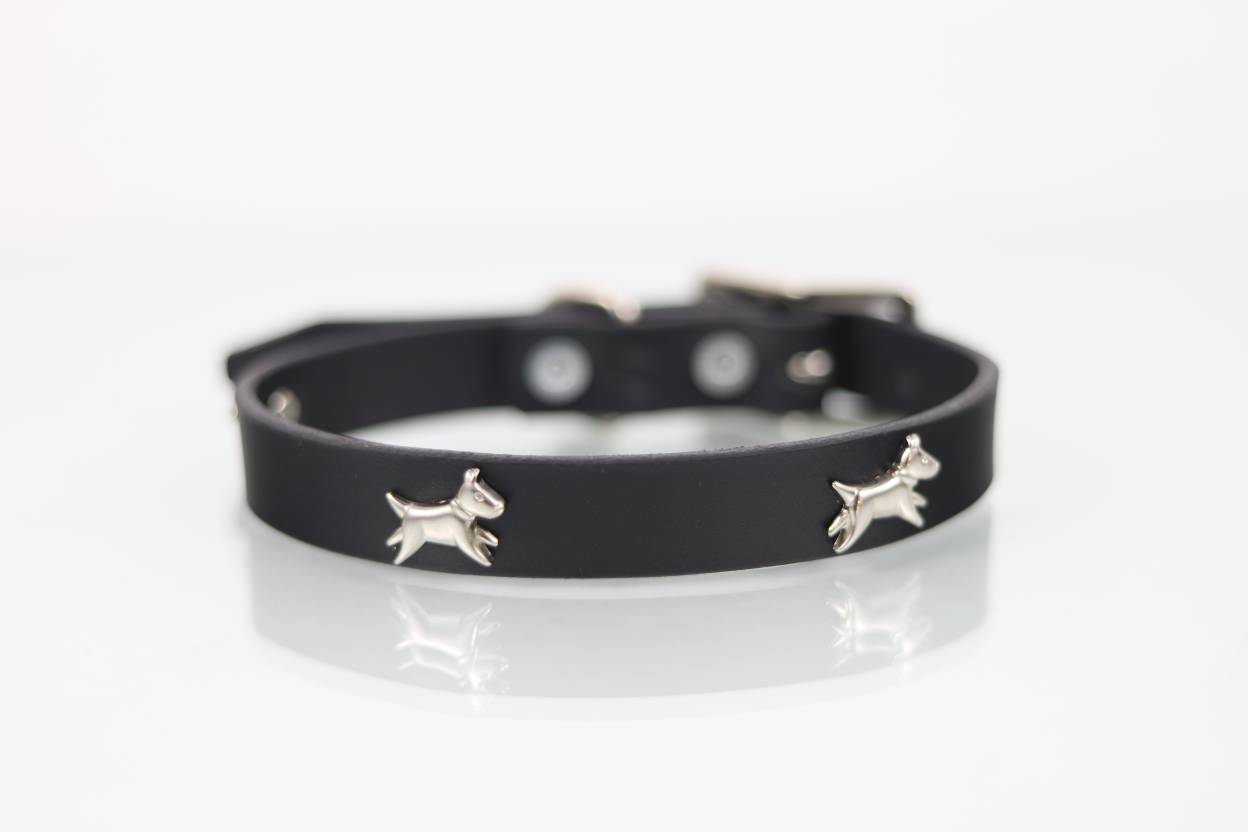 Collar con Aplicación Metálica Perro de Piel, 2cm de ancho