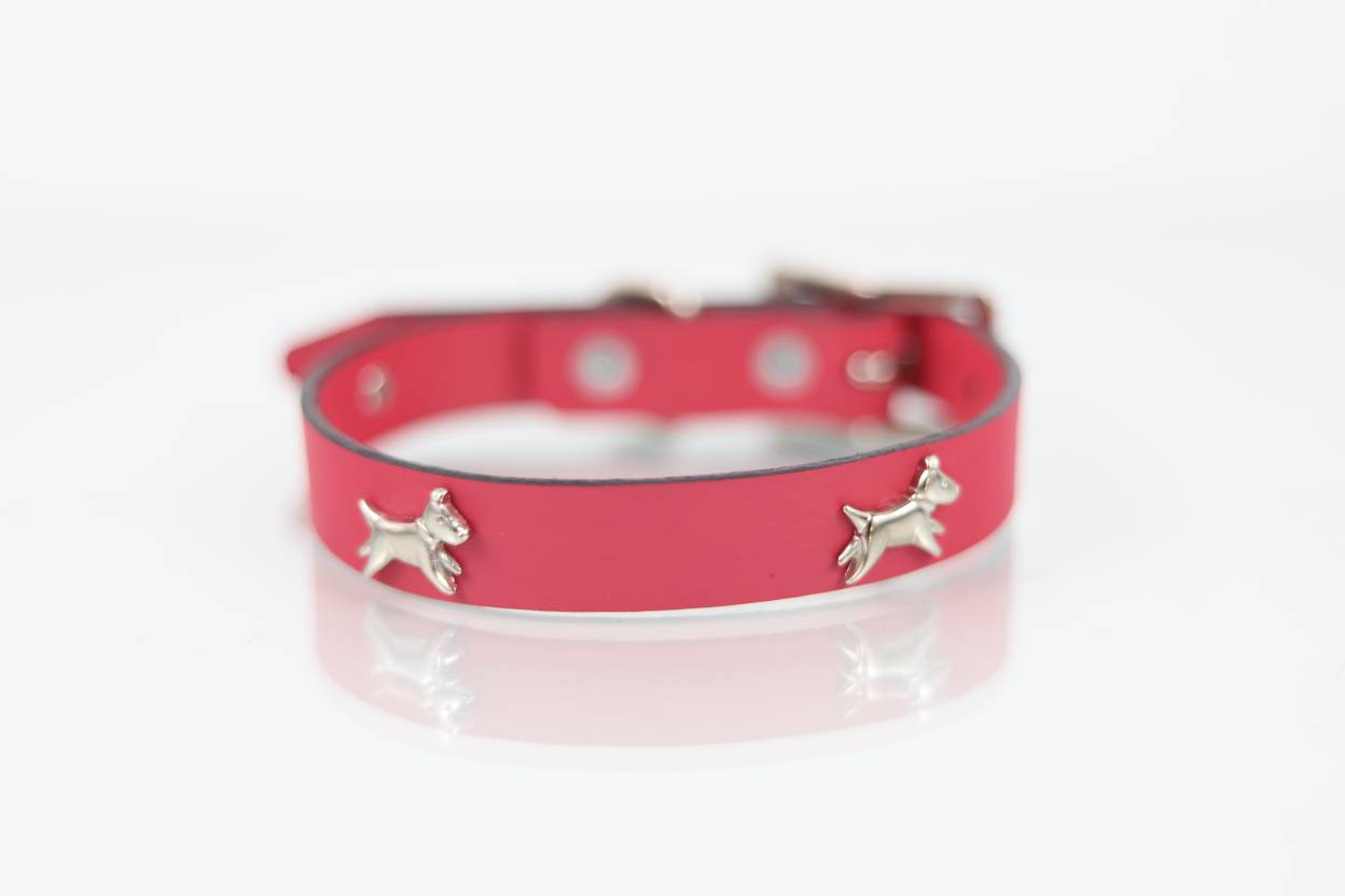 Collar con Aplicación Metálica Perro de Piel, 2cm de ancho
