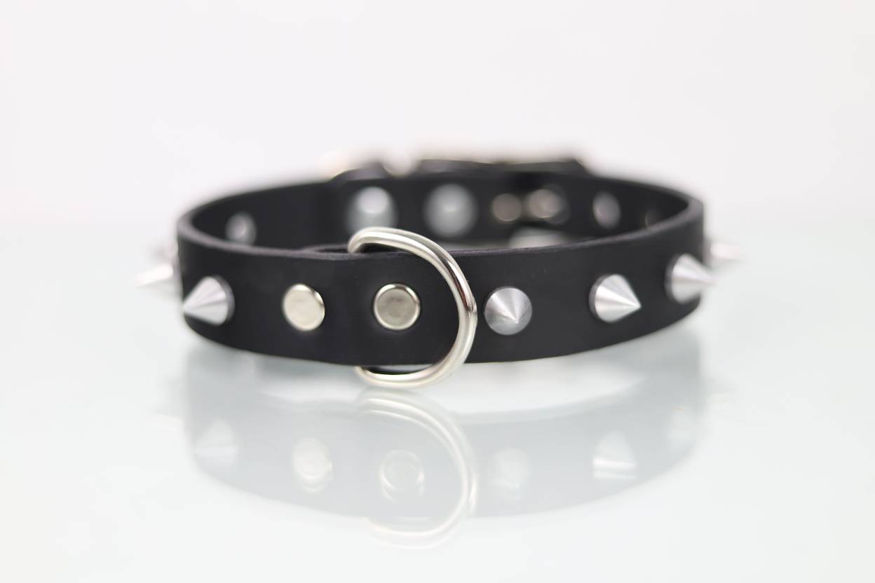 Collar con Picos para Perro de Piel, 3cm de ancho